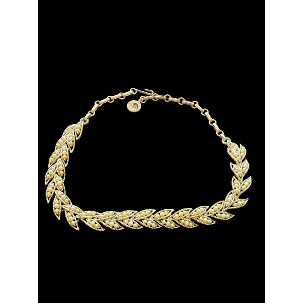 Lisner Faux Pearl Leaves Gold Tone Mid Century Collar Necklace Vintage 1950s